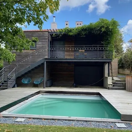 Maison Familiale Avec Piscine *